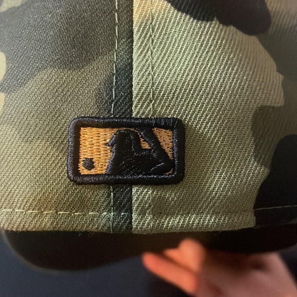 Tampa Bay Rays camo hat gold and green size 6 7/8th - Picture 4 of 5